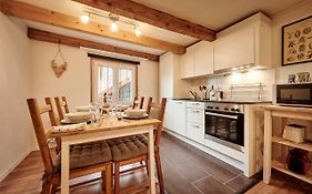 Lakeside Tiny House Brienz